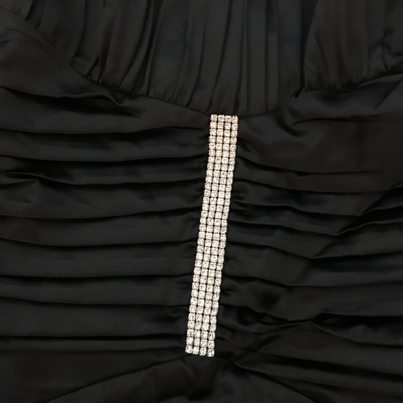 Black Evening Gown - Picture 3 of 3